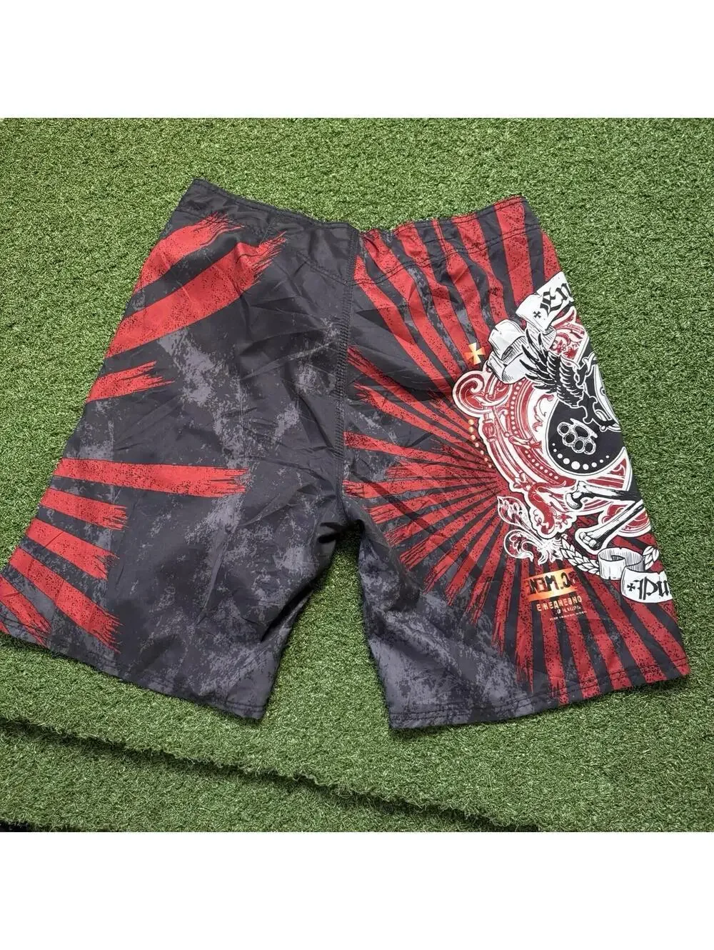 MMA Elite Shorts Men Large MMA Flame Skull Y2K Fighting Graphic Swim Trunks VTG